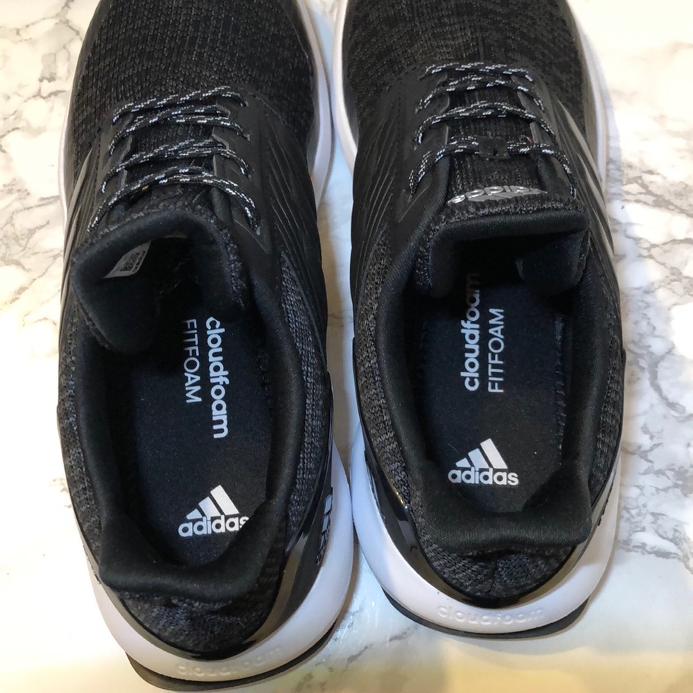 Adidas - Picture 5 of 8